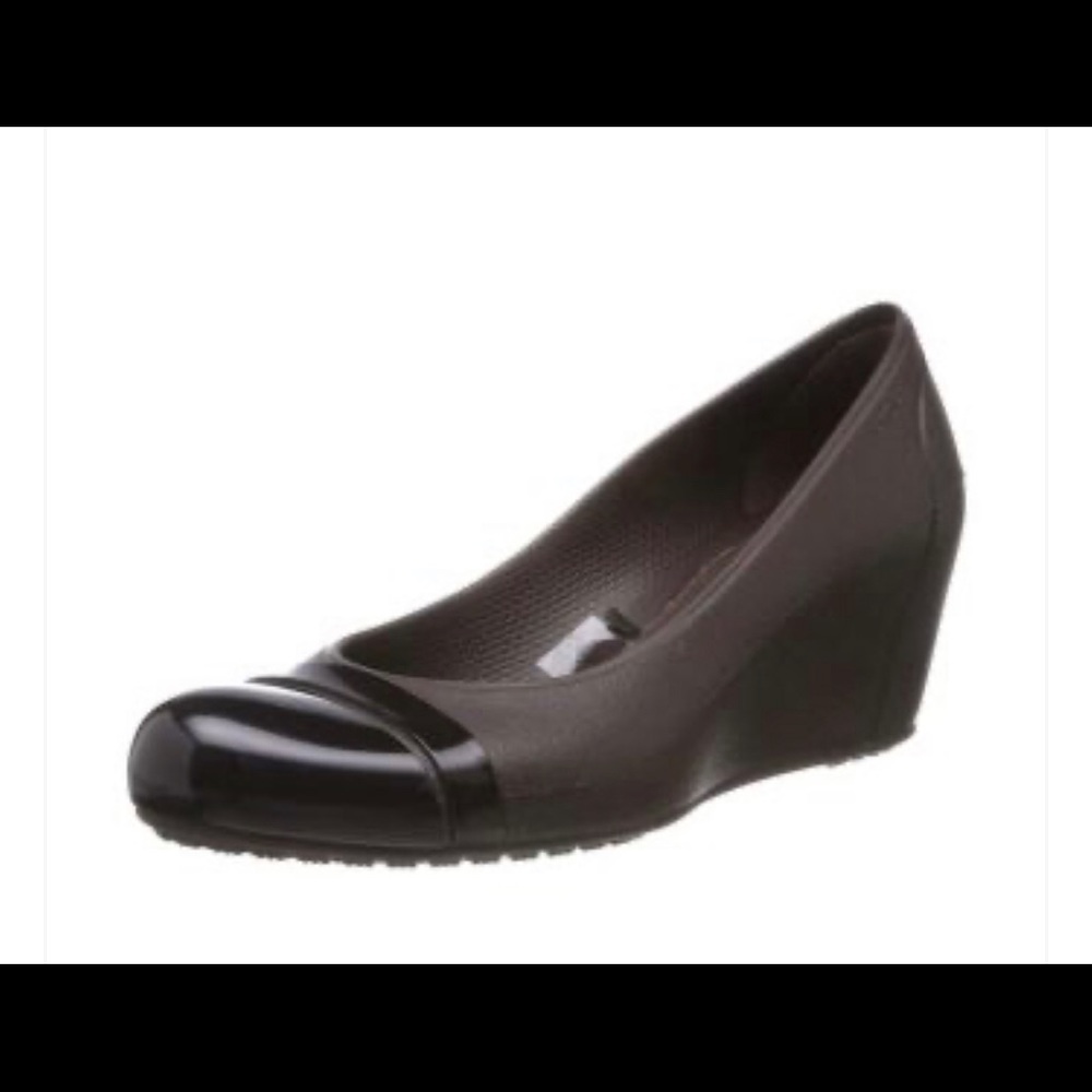 Crocs Chocolate brown wedges size 8